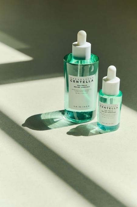 YABUKO SKIN1004 Madagascar Centella Tea-Trica relaksējoša ampula ar zaļās tējas ekstraktu un centellu, ādas nomierināšanai.